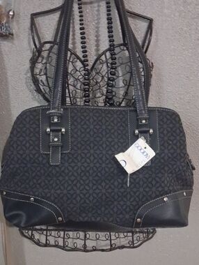 "RELIC" Classic Black Patterned Tote Bag. NWT But Defected Strap.